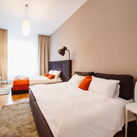 Eat It Cozy Downtown Apartments Oradea Exterior photo